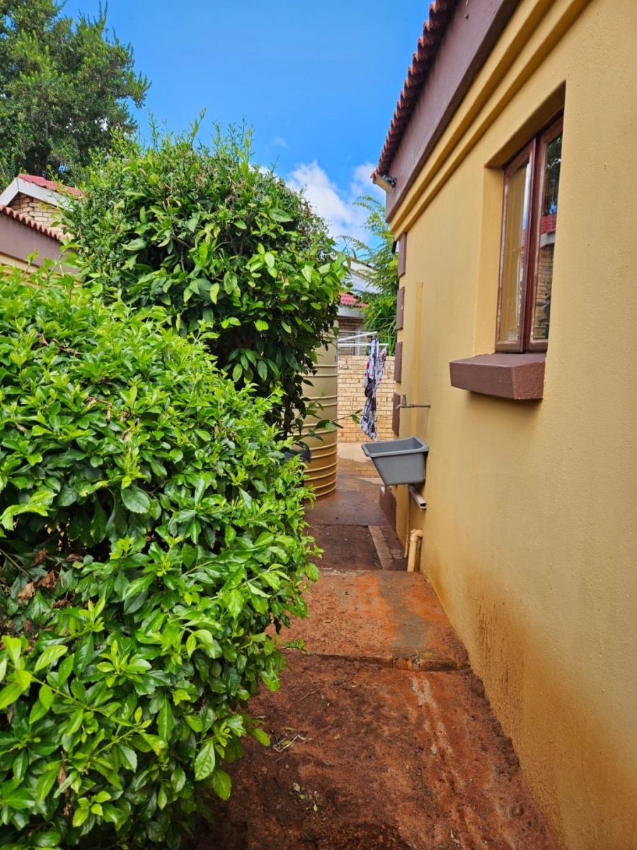 3 Bedroom Property for Sale in Hillcrest Northern Cape